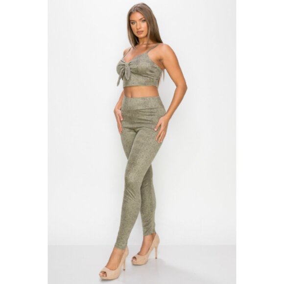 Embossed Snake Print Crop Top & Leggings, Tie Front & High Waist, 2 Piece Set - Picture 2 of 6